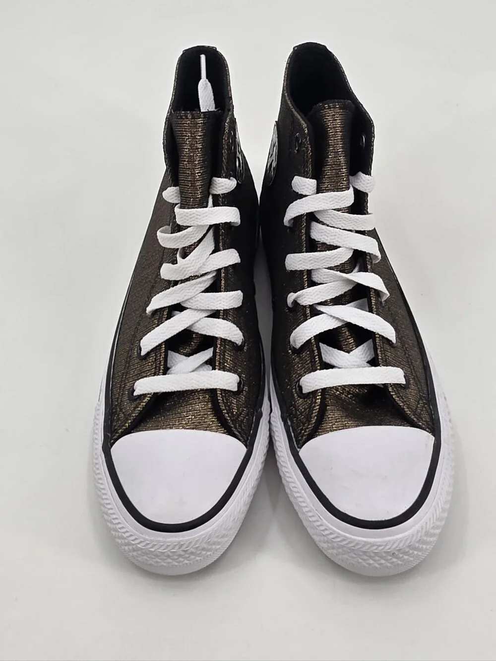 Converse Chuck Taylor All Star Sparkle Kids Shoes Size 4 NWOB